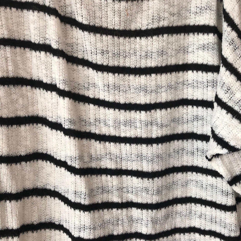 Sweater - Picture 2 of 3